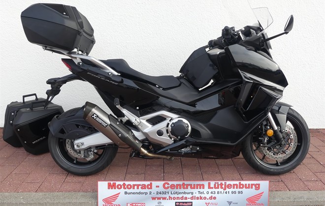 Honda Forza 750