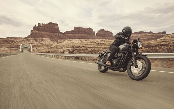 Neufahrzeug Triumph Bonneville T120 Black - Bild 5