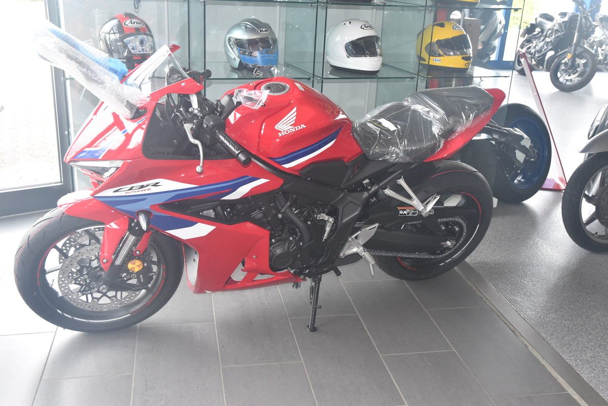 Honda CBR650R