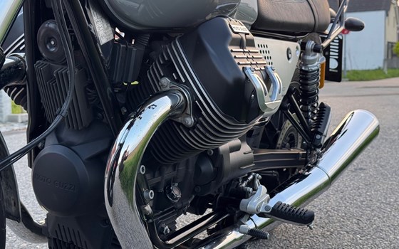 Gebrauchtmotorrad Moto Guzzi V7 III Milano - Bild 15