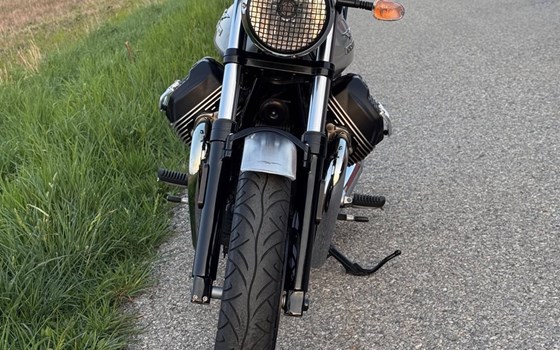 Gebrauchtmotorrad Moto Guzzi V7 III Milano - Bild 4