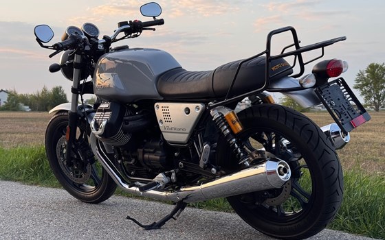 Gebrauchtmotorrad Moto Guzzi V7 III Milano - Bild 6