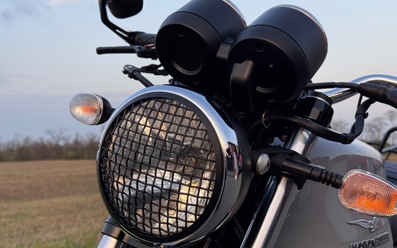 Gebrauchtmotorrad Moto Guzzi V7 III Milano - Bild 9