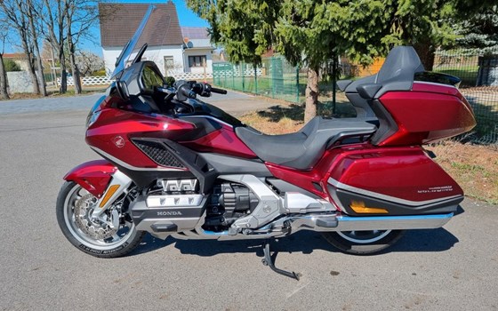 Gebrauchtmotorrad Honda GL 1800 Goldwing Tour DCT - Bild 2