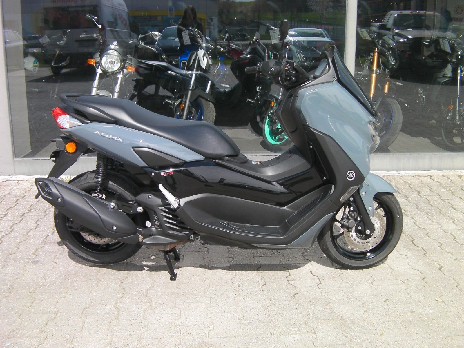 Yamaha NMAX 125