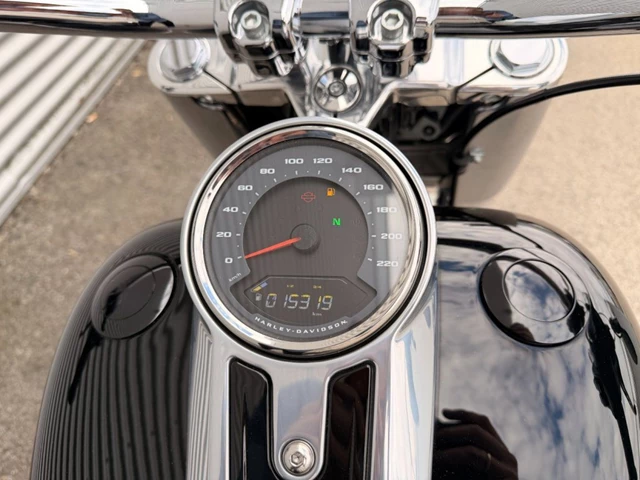 Harley-Davidson Softail Fat Boy FLFB (schwarz) - Bild 8