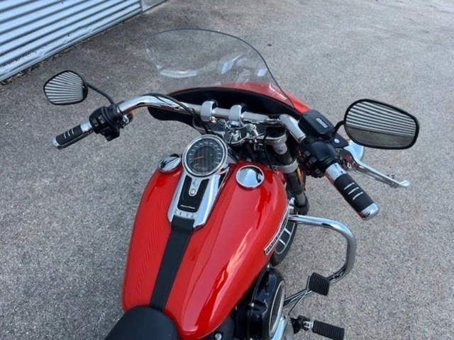 Harley-Davidson Softail Sport Glide FLSB (orange) - Bild 8