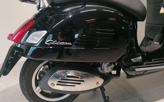 Gebrauchtmotorrad Vespa GTS 125 ie Super - Bild 5