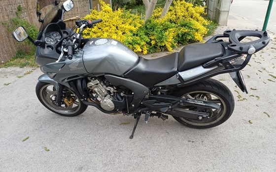 Gebrauchtmotorrad Honda CBF 600 S - Bild 4