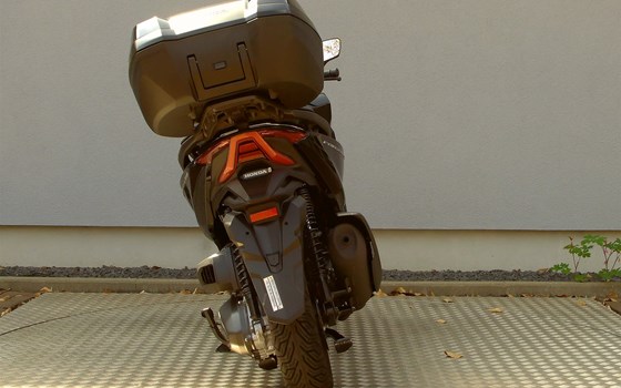 Neufahrzeug Honda Forza 350 - Bild 8