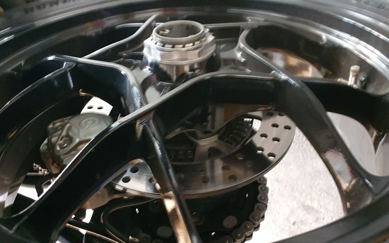 Gebrauchtmotorrad KTM 1290 Super Duke R - Bild 2