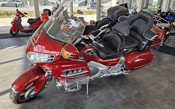 Gebrauchtmotorrad Honda GL 1800 Goldwing - Bild 1