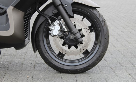 Gebrauchtmotorrad Yamaha X-Max 250 - Bild 6