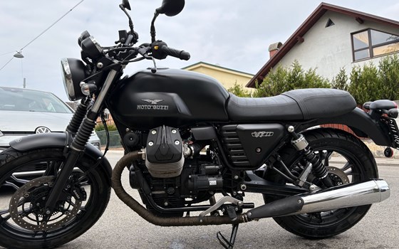 Gebrauchtmotorrad Moto Guzzi V7 II Stone - Bild 6