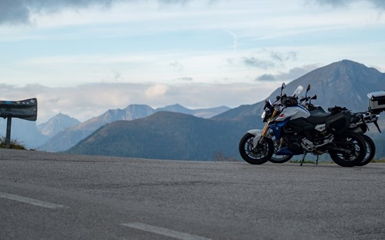 Gebrauchtmotorrad BMW F 900 R - Bild 2