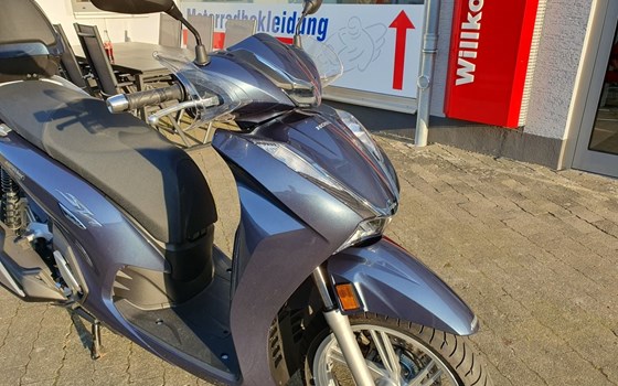 Gebrauchtmotorrad Honda SH350i - Bild 10