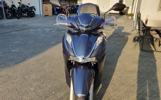Gebrauchtmotorrad Honda SH350i - Bild 11