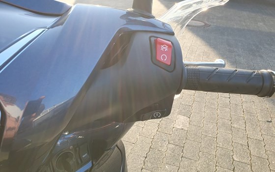 Gebrauchtmotorrad Honda SH350i - Bild 18