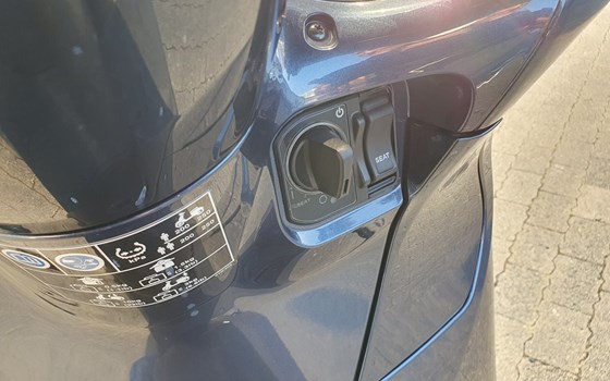 Gebrauchtmotorrad Honda SH350i - Bild 20