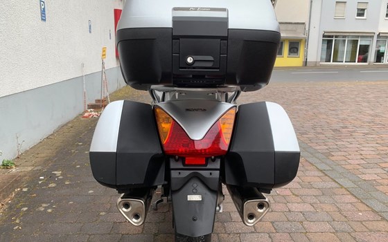 Gebrauchtmotorrad Honda ST 1300 Pan-European - Bild 4