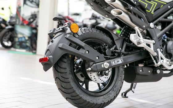 Neufahrzeug Benelli TnT 125 - Bild 15