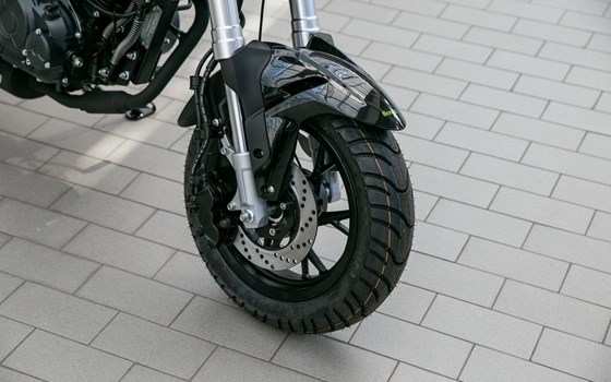 Neufahrzeug Benelli TnT 125 - Bild 6