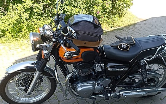 Gebrauchtmotorrad Kawasaki W800 - Bild 1