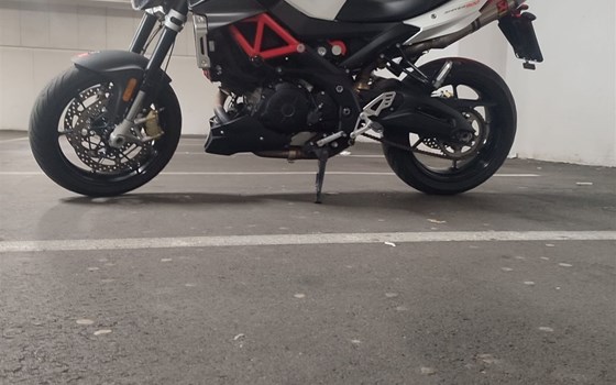 Gebrauchtmotorrad Aprilia Shiver 900 - Bild 5