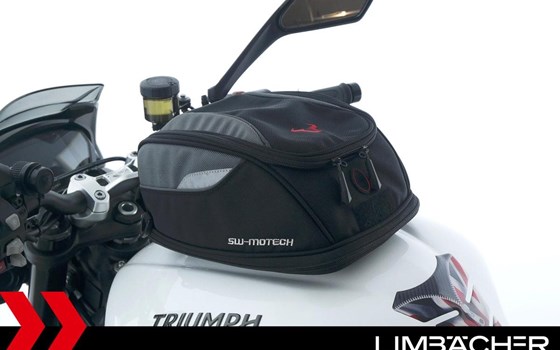 Gebrauchtmotorrad Triumph Street Triple 765 R - Bild 19