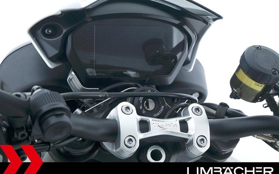 Gebrauchtmotorrad Triumph Street Triple 765 R - Bild 22