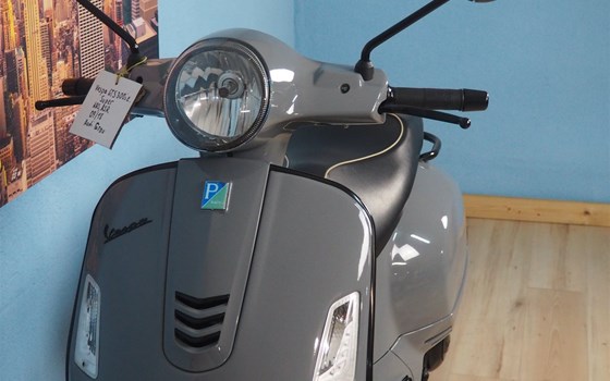 Gebrauchtmotorrad Vespa GTS 300 i.e. Super - Bild 13