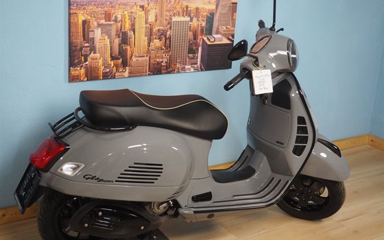 Gebrauchtmotorrad Vespa GTS 300 i.e. Super - Bild 16