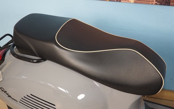 Gebrauchtmotorrad Vespa GTS 300 i.e. Super - Bild 18