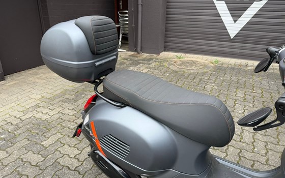 Gebrauchtmotorrad Vespa GTS 300 Super Sport - Bild 13