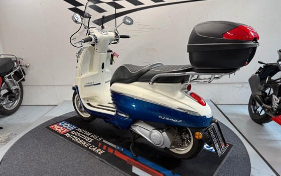 Gebrauchtmotorrad Peugeot Django 150 Allure - Bild 2