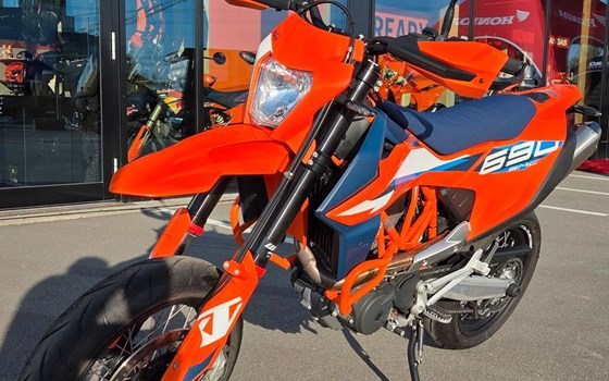 Gebrauchtmotorrad KTM 690 SMC R - Bild 1