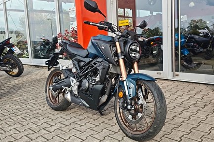 Honda CB125R