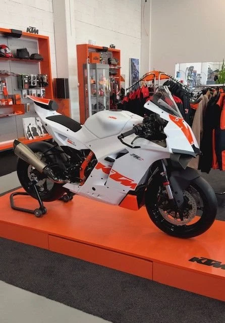 KTM 990 RC R Track 