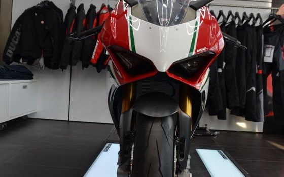 Gebrauchtmotorrad Ducati Panigale V4 Speciale - Bild 1
