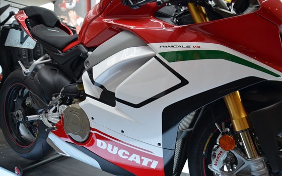 Gebrauchtmotorrad Ducati Panigale V4 Speciale - Bild 6