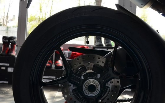 Gebrauchtmotorrad Ducati Hypermotard 950 - Bild 7