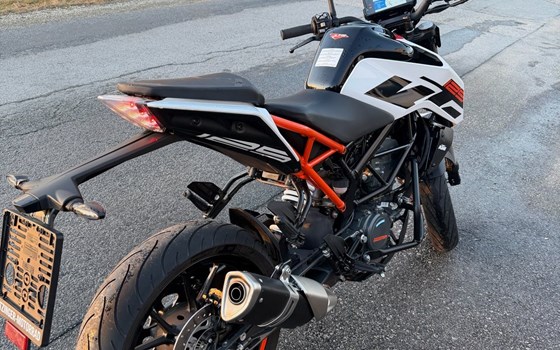 Gebrauchtmotorrad KTM 125 Duke - Bild 2