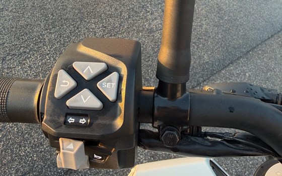 Gebrauchtmotorrad KTM 125 Duke - Bild 6