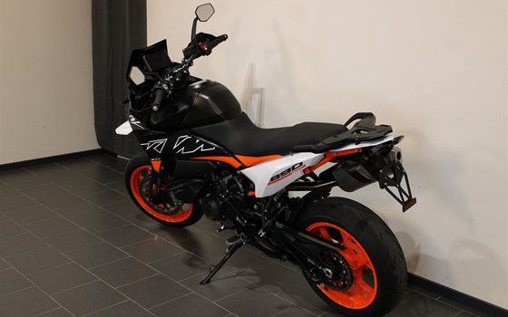 Gebrauchtmotorrad KTM 890 SMT - Bild 6