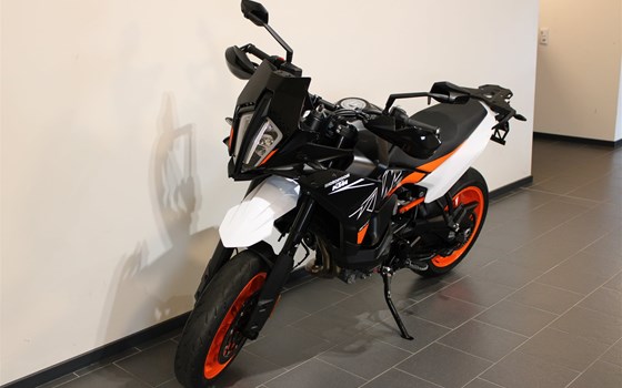 Gebrauchtmotorrad KTM 890 SMT - Bild 5