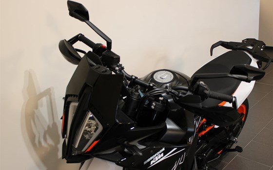 Gebrauchtmotorrad KTM 890 SMT - Bild 10
