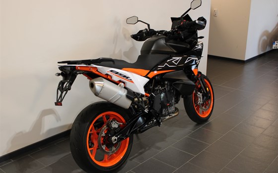 Gebrauchtmotorrad KTM 890 SMT - Bild 7