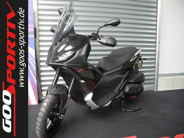 Aprilia SR GT 400