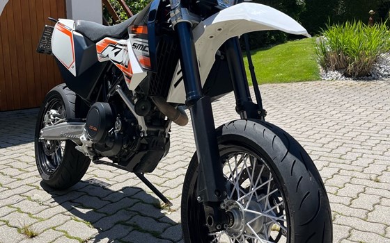 Gebrauchtmotorrad KTM 690 SMC - Bild 2