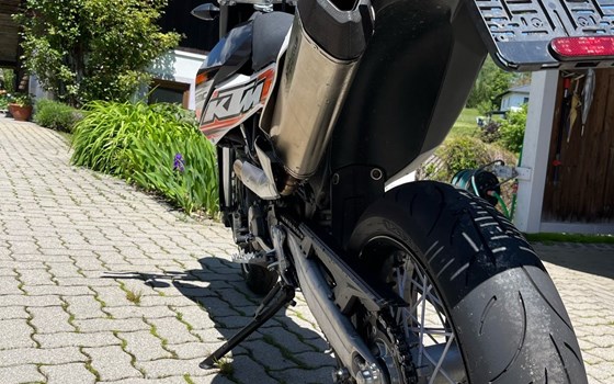Gebrauchtmotorrad KTM 690 SMC - Bild 4